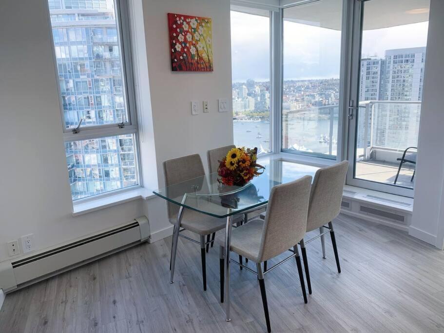 溫哥華Downtown 3Br/2Ba+Views+Skytrain+Free Parking公寓 外观 照片