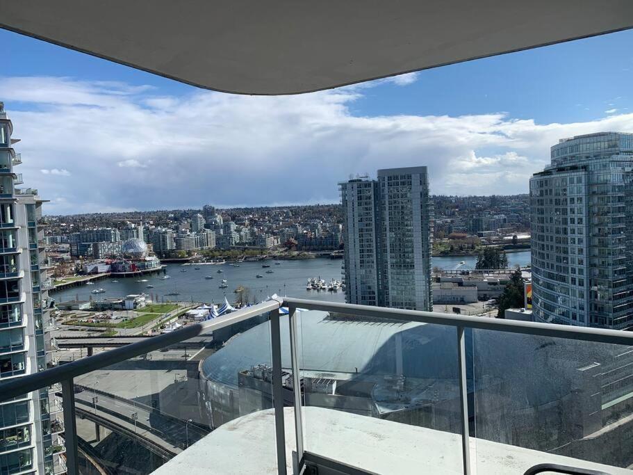 溫哥華Downtown 3Br/2Ba+Views+Skytrain+Free Parking公寓 外观 照片